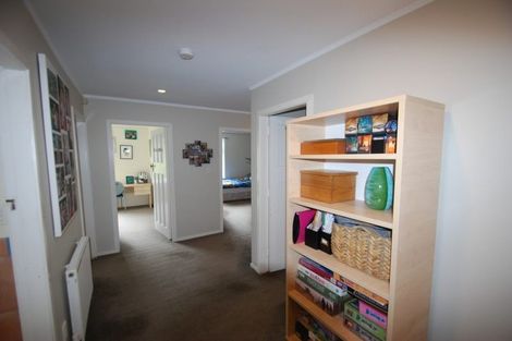 Photo of property in 38 Homewood Avenue, Karori, Wellington, 6012
