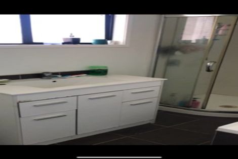 Photo of property in 8 Antalya Place, Manurewa, Auckland, 2102