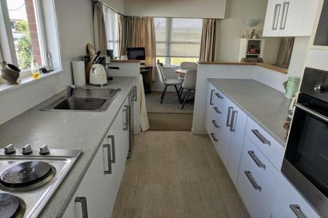 Photo of property in 1/179 Forrest Hill Road, Forrest Hill, Auckland, 0620