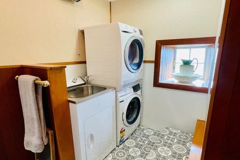 Photo of property in 3 Teviot Street, Roxburgh, 9500