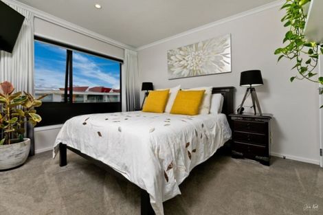 Photo of property in 81c Hobsonville Point Road, Hobsonville, Auckland, 0616