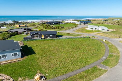 Photo of property in 30 Tama Road, Riversdale Beach, Masterton, 5872