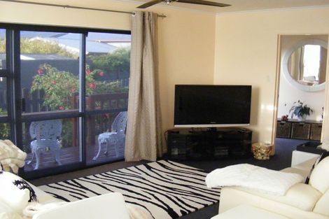 Photo of property in 66 Richmond Avenue, Richmond Heights, Taupo, 3330