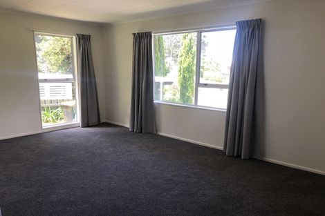 Photo of property in 17 Ngarimu Grove, Ngaio, Wellington, 6035