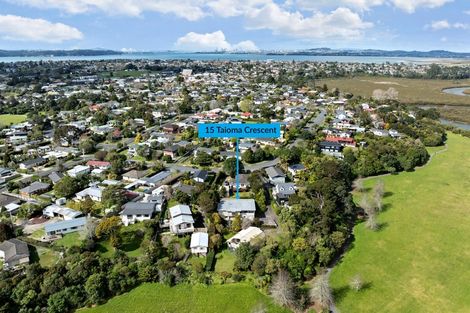 Photo of property in 15 Taioma Crescent, Te Atatu Peninsula, Auckland, 0610