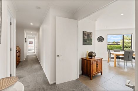 Photo of property in 17 Thornly Park Avenue, Mosgiel, 9024