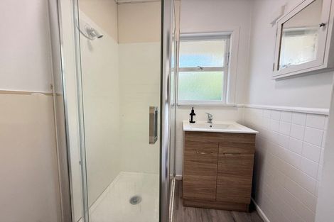 Photo of property in 1/9 Moana Avenue, Belmont, Auckland, 0622