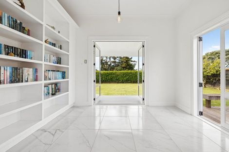 Photo of property in 100 Pukekohe East Road, Pukekohe, 2677