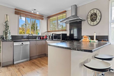 Photo of property in 18 Utuhina Road, Springfield, Rotorua, 3015