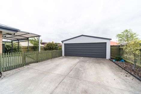 Photo of property in 71 Rhodes Drive, Kelvin Grove, Palmerston North, 4414