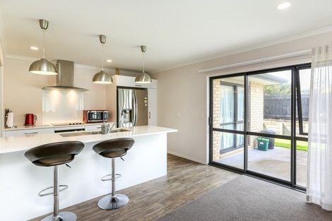 Photo of property in 5 Market Lane, Westown, New Plymouth, 4310