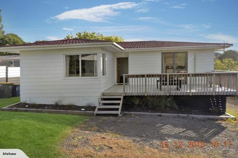 Photo of property in 6 Solea Road, Sunnyvale, Auckland, 0612