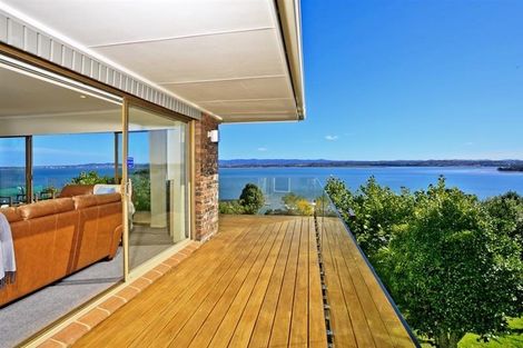 Photo of property in 13 Brigantine Drive, Beach Haven, Auckland, 0626