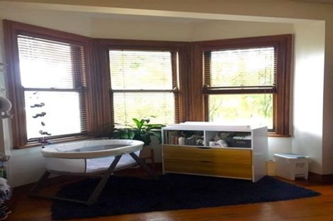 Photo of property in 37 Lawrence Street, Newtown, Wellington, 6021