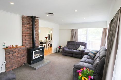 Photo of property in 22 Parenga Street, Wainuiomata, Lower Hutt, 5014