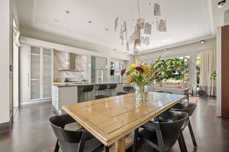 Photo of property in 5 Bridgewater Road, Parnell, Auckland, 1052