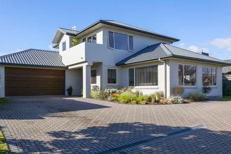 Photo of property in 14 Ernest Kemp Rise, Wharewaka, Taupo, 3330