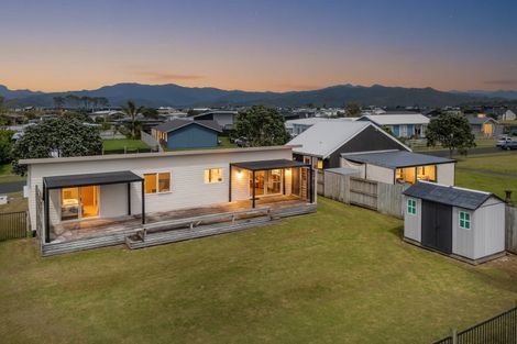 Photo of property in 149 Rangiora Crescent, Matarangi, Whitianga, 3592