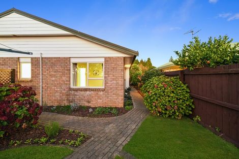 Photo of property in 16 Sunny Dale, Western Heights, Hamilton, 3200