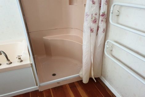 Photo of property in 1 Ceres Crescent, Johnsonville, Wellington, 6037