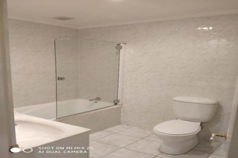 Photo of property in 55 Penguin Drive, Murrays Bay, Auckland, 0630