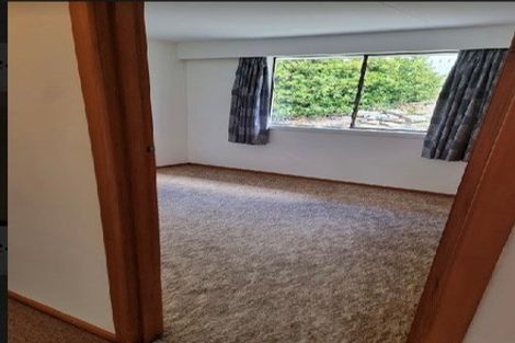 Photo of property in 10 Iona Street, Lawrence, 9532