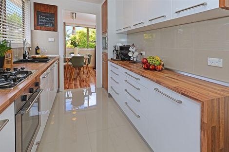 Photo of property in 1/56 Woodglen Road, Glen Eden, Auckland, 0602