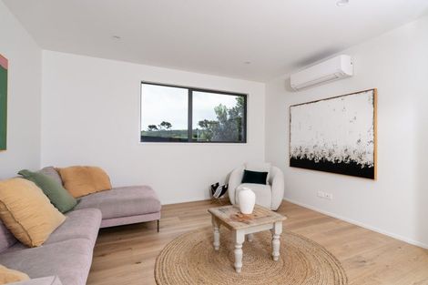 Photo of property in 9 Pekapeka Street, Raglan, 3225