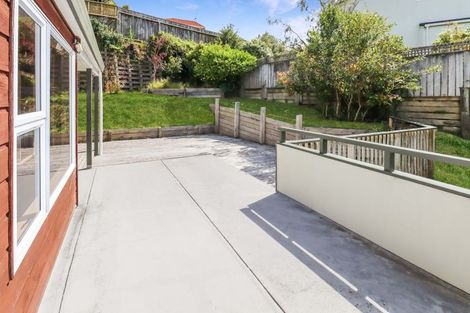 Photo of property in 9 Longmont Terrace, Churton Park, Wellington, 6037