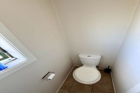 Photo of property in 73 West Coast Road, Glen Eden, Auckland, 0602