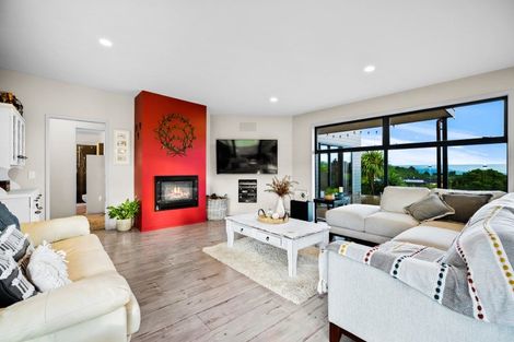 Photo of property in 24 Chatsfield Place, Te Kamo, Whangarei, 0112