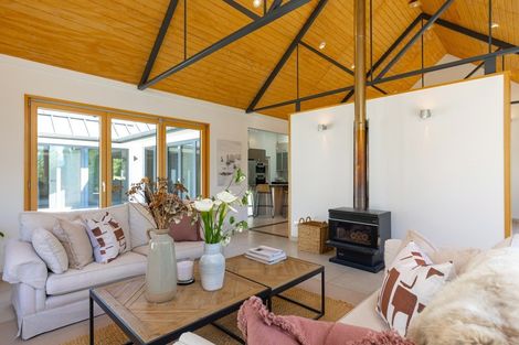 Photo of property in 6 Dry Hills Rise, Riverlands, Blenheim, 7274