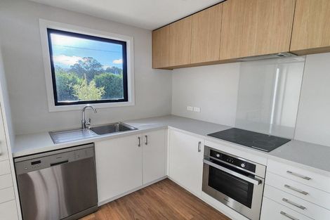 Photo of property in 2/130 Cambridge Terrace, Fairfield, Lower Hutt, 5011