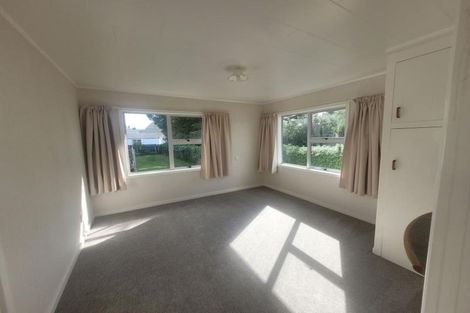 Photo of property in 39 Tarahua Road, Vogeltown, New Plymouth, 4310