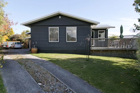 Photo of property in 132 Richmond Avenue, Richmond Heights, Taupo, 3330