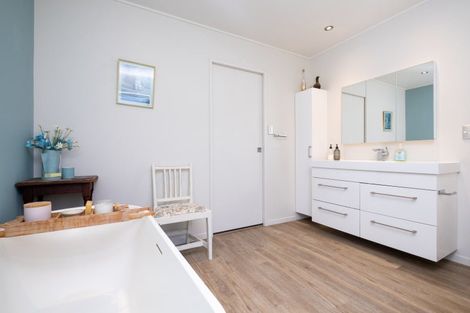 Photo of property in 53 Iona Road, Havelock North, 4130