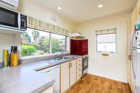 Photo of property in 62 Garton Drive, Massey, Auckland, 0614