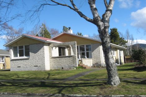 Photo of property in 17 Te Iwiheke Place, Turangi, 3334
