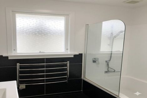 Photo of property in 6 Weaver Street, Queenstown, 9300