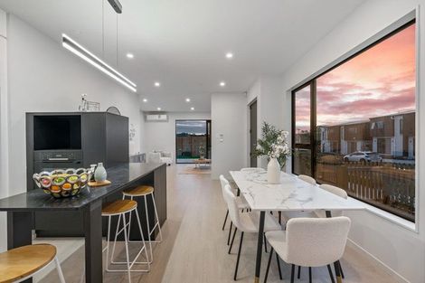 Photo of property in 196 Henwood Road, Westgate, 0814