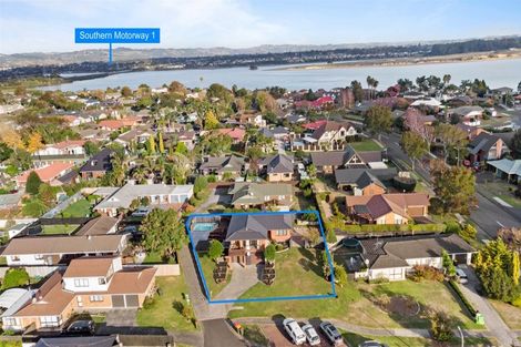 Photo of property in 3 Elrita Place, Conifer Grove, Takanini, 2112