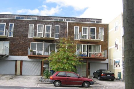 Photo of property in 14 Captain Scott Road, Glen Eden, Auckland, 0602