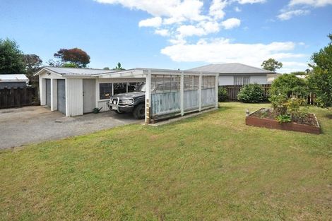 Photo of property in 22 Sunvue Road, Glen Eden, Auckland, 0602