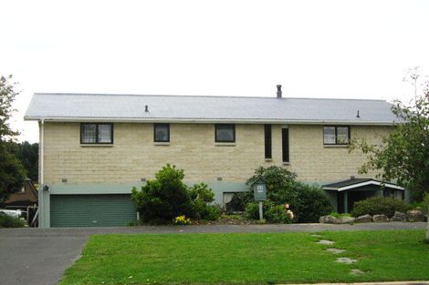 Photo of property in 33 Walton Park Avenue, Fairfield, Dunedin, 9018