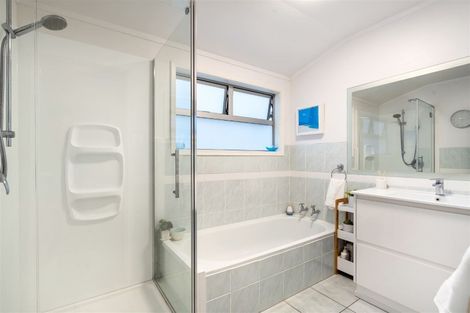 Photo of property in 1/7 Herbert Street, Hauraki, Auckland, 0622