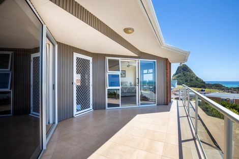 Photo of property in 19 Port View Crescent, Moturoa, New Plymouth, 4310