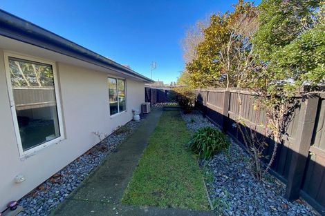 Photo of property in 2/23 Wakelin Place, Redwood, Christchurch, 8051