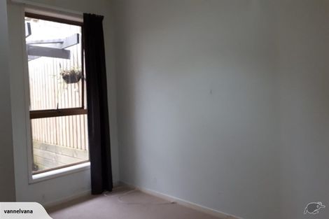 Photo of property in 2/16 Malters Place, Browns Bay, Auckland, 0630