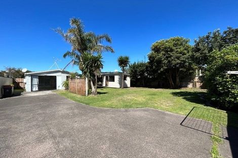 Photo of property in 1186 Papamoa Beach Road, Papamoa Beach, Papamoa, 3118