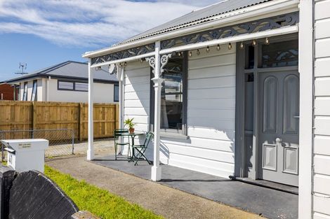 Photo of property in 41 Bathgate Street, South Dunedin, Dunedin, 9012